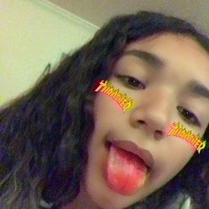 Meet your Posher, Daniela